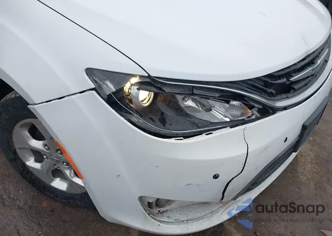 2018 Chrysler Pacifica Hybrid Limited из США, поврежденный, VIN 2C4RC1N75JR364593